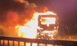 23 yolcusu bulunan yolcu otobüsü alev alev yandı