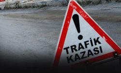 İzmir'deki köprü bariyere çarpan otomobildeki 2 kişi hayatını kaybetti