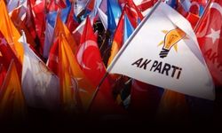AK Parti İzmir'de meclis üyesi mesaisi tamam... Sesler yükseldi, kapılar kapatıldı!