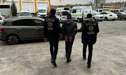 Uşak'ta hakkında kesinleşmiş hapis cezası bulunan 2 firari hükümlü yakalandı