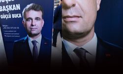 İYİ Parti Buca’da ‘afiş’ krizi... CHP rozetli fotoğrafı kullandılar!