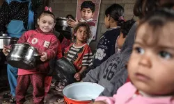 Gazze'de açlık ve susuzluktan ölenlerin sayısı yükseldi