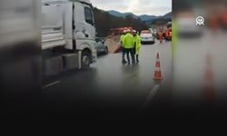 İzmir-Aydın Otoyolu'nda feci kaza... 12 araç birbirine girdi!