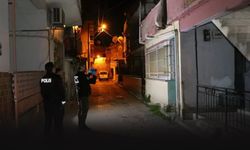 İzmir'de evinde bıçaklı saldırıya uğrayan kişi hayatını kaybetti