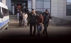 Bakan Yerlikaya duyurdu: İzmir'de tacizcilere 'Sibergöz-25' baskını