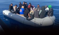 İzmir açıklarında kaçak avı... 71 düzensiz göçmen yakalandı
