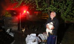 Uşak'ta tekstil atığı deposunda yangın çıktı