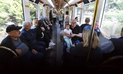 İzmir Metro hizmette 24 yılı geride bıraktı... 1 milyar 400 milyon yolcu taşındı