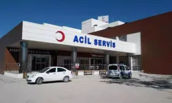 Denizli'de 70 öğrenci zehirlenme şüphesiyle hastaneye kaldırıldı