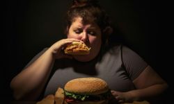 Hızlı yemek yiyenler dikkat... Hangi sağlık sorunlarına neden oluyor?