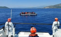 Kuşadası'nda Yunan unsurlarınca geri itilen 10 kaçak göçmen kurtarıldı
