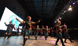 Bornova’da halk dansları rüzgarı esti