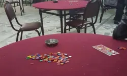 Salihli'de kumar oynarken yakalananlara para cezası verildi