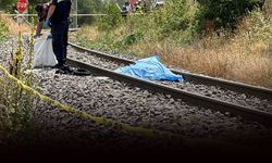 Kütahya'da tren çapa motoruna çarptı... Yaşlı kadın feci şekilde öldü!