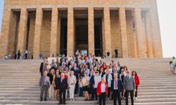 Onur Yiğit ve CHP Balçova Örgütü Anıtkabir’de