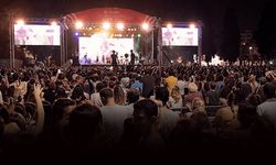 İzmir'de ücretsiz 'Çim Konserleri' başlıyor... Kimler gelecek?