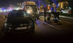 Eşiyle el ele tutuşarak yolun karşısına geçmek istedi... Feci şekilde can verdi!