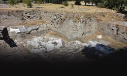 Ulucak Höyüğü'nde 8 bin yıllık kadın heykelciği bulundu