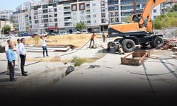 Çiğli'de kaçak yapılara geçit yok! Yıkılan binanın yerine yol ve park yapılacak