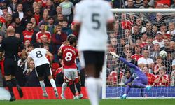 Manchester United evinde Liverpool'a farklı yenildi
