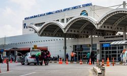 Havalimanı'nın tuvaletinde yeni doğmuş bebek bulundu