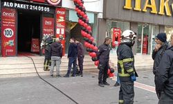 Döner salonunda korkutan yangın... Müşteriler tahliye edildi!