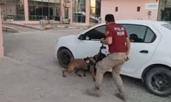 Durdurulan otomobilden uyuşturucu çıktı: 2 tutuklama