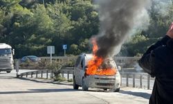 Bodrum'da hafif ticari araç yandı