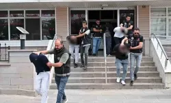 Yasaklı madde operasyonunda 3 şüpheli tutuklandı