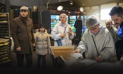 Başkan Eşki kızı ile sahaya indi... Bornova'daki fırınlara sıkı denetim!