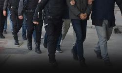 İzmir'de FETÖ operasyonu... 9 zanlı yakalandı