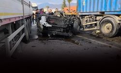 Seyir halindeki TIR karşı şeride daldı... Sürücü yaşamını yitirdi!