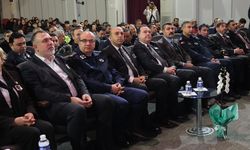 Akhisar'da 6 Şubat depremlerinde yaşamını yitirenler anıldı