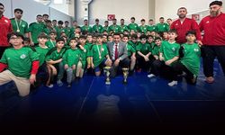 Bayraklı Belediyesi Güreş Takımı İzmir şampiyonu