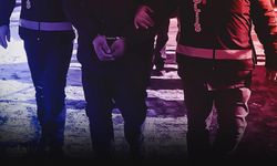 İzmir'de 61 yıl cezası olan suç makinesi saklandığı yerde kıskıvrak yakalandı!