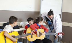 Aydın'da geleceğin gitaristleri için eğitim