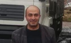 TIR'ın savrulan dorsesi otomobile çarptı: 1 ölü, 1 yaralı