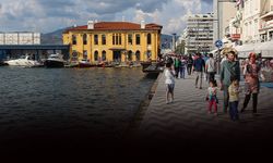 İzmir'de yeni haftada hava nasıl olacak? Sağanak sürprizi!
