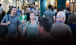 İzmir’de sanat ve antika fuarına yoğun ilgi
