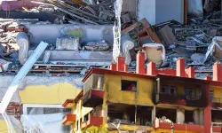 Doğalgaz borusunu kesti... Apartman enkaza döndü