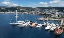 Bodrum'un guletleri misafirlerini mavi yolculuğa çıkarıyor