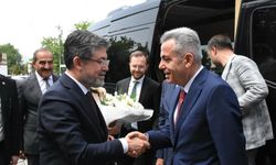 Bakan Yumaklı, İzmir'de