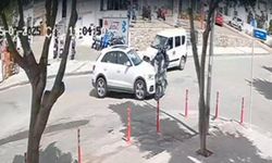 Cip ile motosiklet çarpıştı... 2 kişi yaralandı!