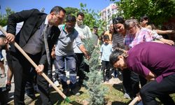 Bornova’da fidanlar toprakla buluştu, gönüller birbirine kavuştu