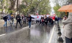 Oyuncular Sendikası 1 Mayıs alanına koşarak girdi!