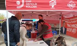 Samsun'da CHP'nin imza standına saldırı