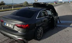 Eski İzmir milletvekili ve eşi kaza geçirdi
