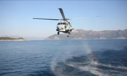 Askeri helikopter denize acil iniş yaptı