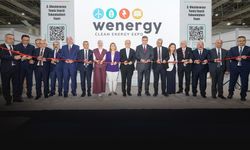 Tugay: İzmir enerjide Türkiye'nin başkenti olma yolunda ilerliyor