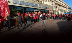 Karabağlar’da sendika ve belediye yönetimi arasında tartışma... ‘Şirketlere ödeme var işçiye maaş yok’